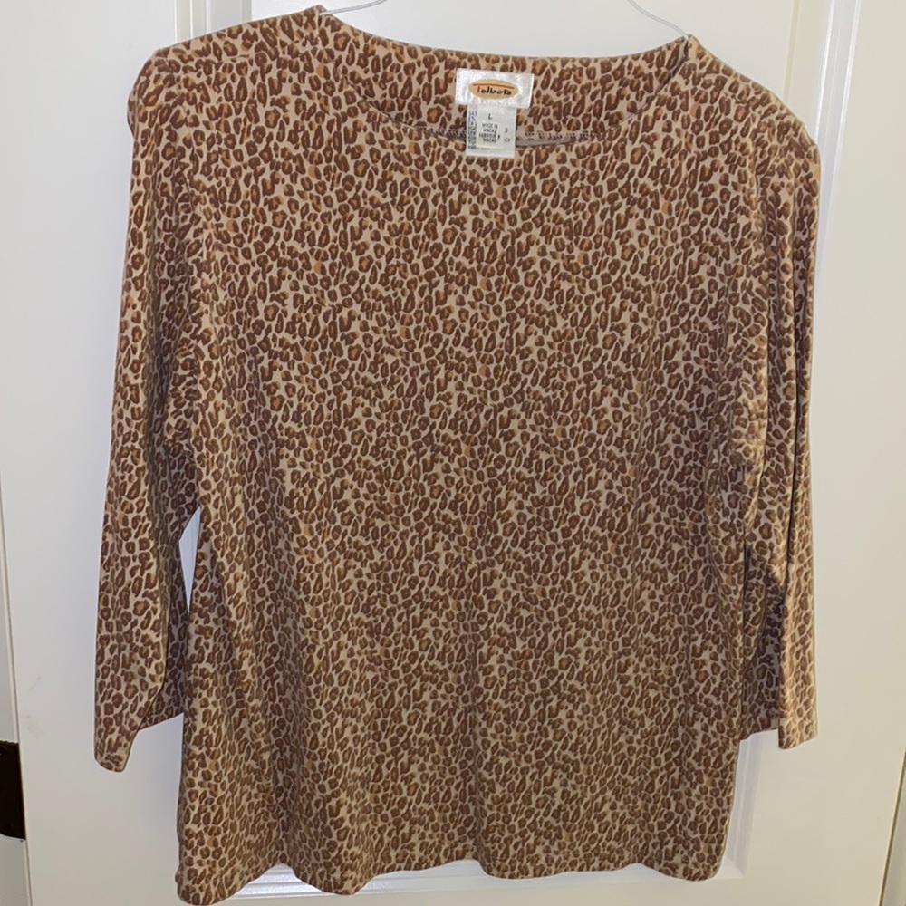 Talbots mid-long sleeve top.